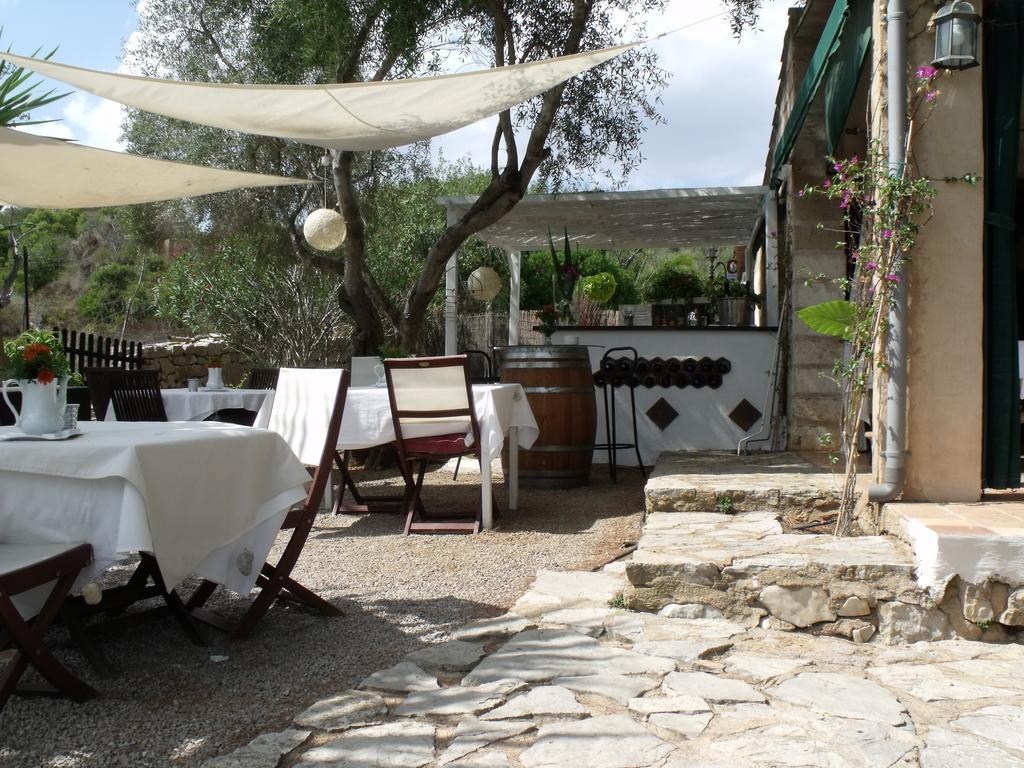 El Encinar De Arta Hotel ภายนอก รูปภาพ